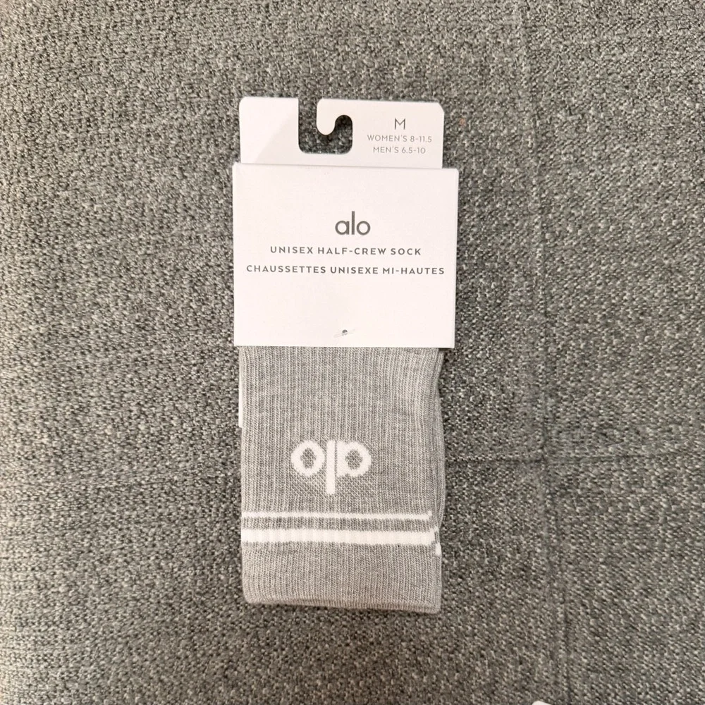ALO Yoga unisex half-crew socks gray